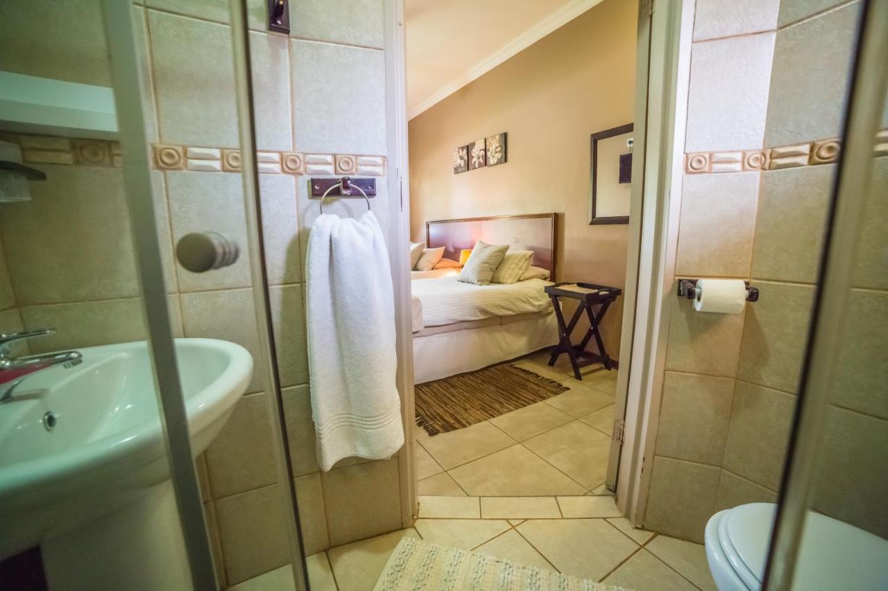 Beryl1 Guest House Klerksdorp Dış mekan fotoğraf